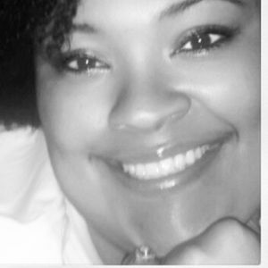 Meet your Posher, Tia